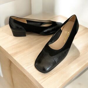 Salvatore Ferragamo Black Suede Alligator Leather Block Heel 7.5 C